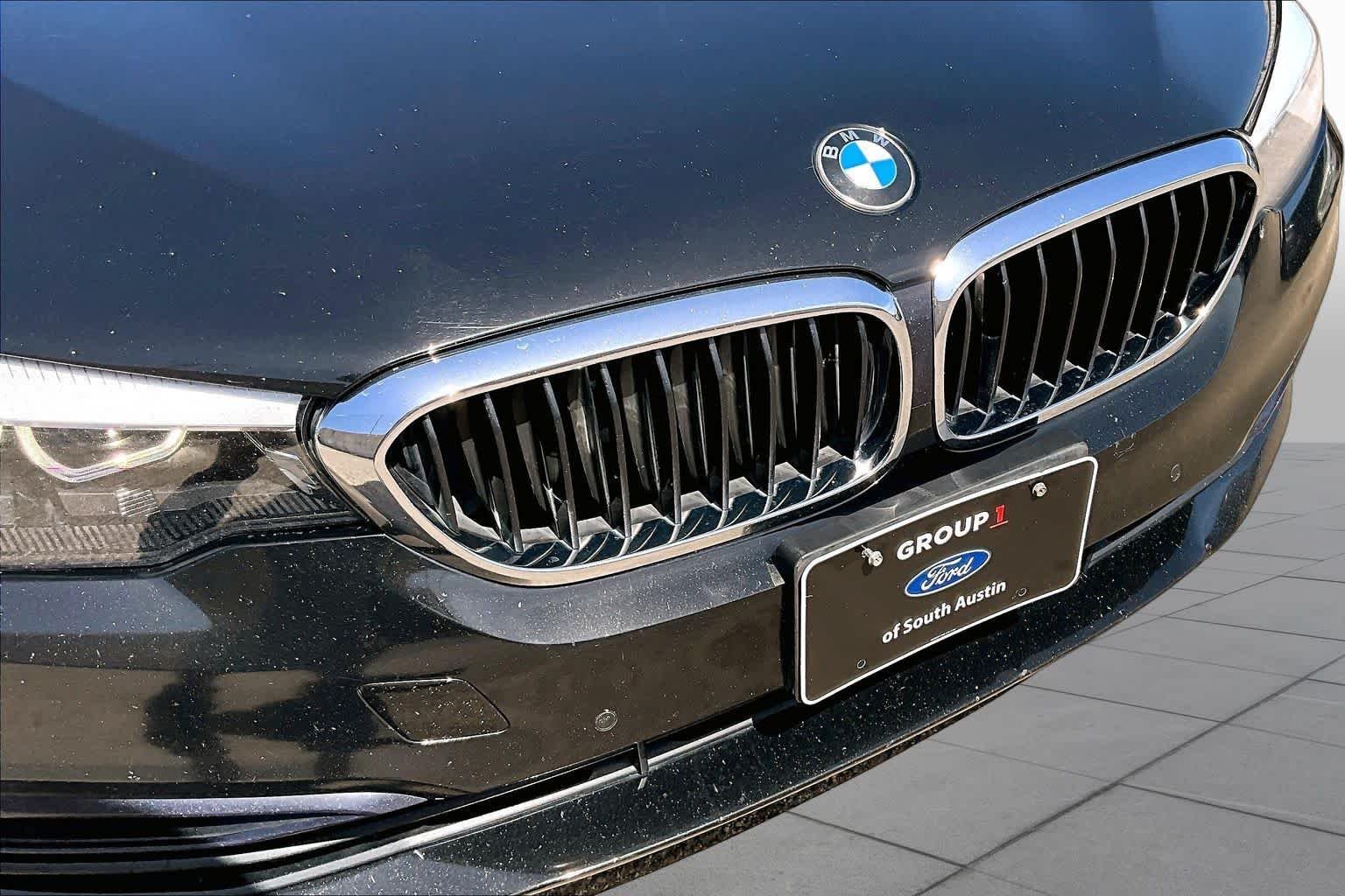 Used 2018 Jet Black BMW 530i image 32