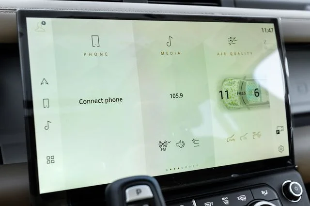 New 2026 Green Land Rover S image 33