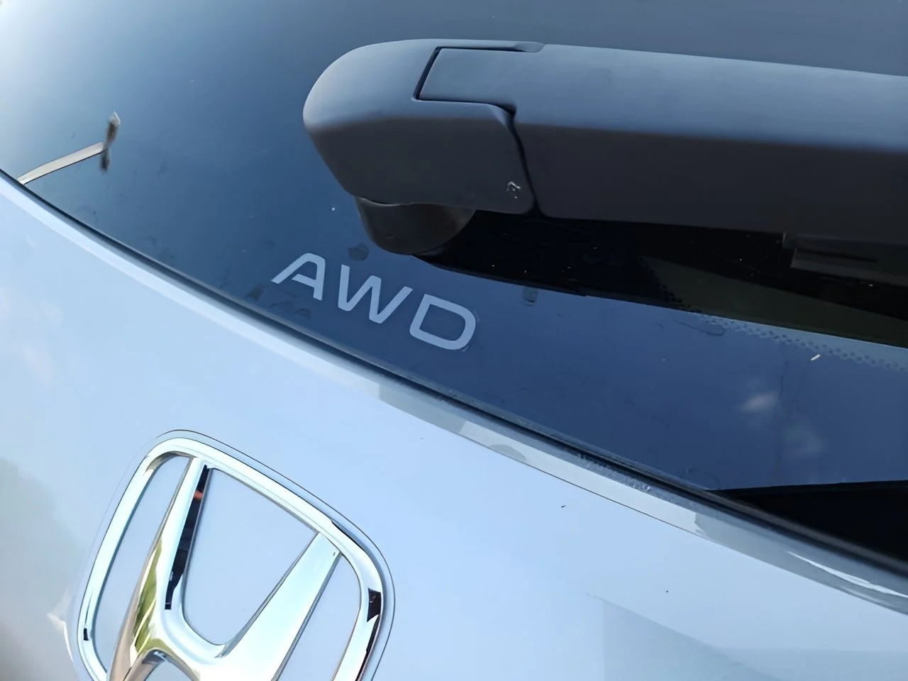 New 2027 Solar Silver Metallic Honda LX image 9