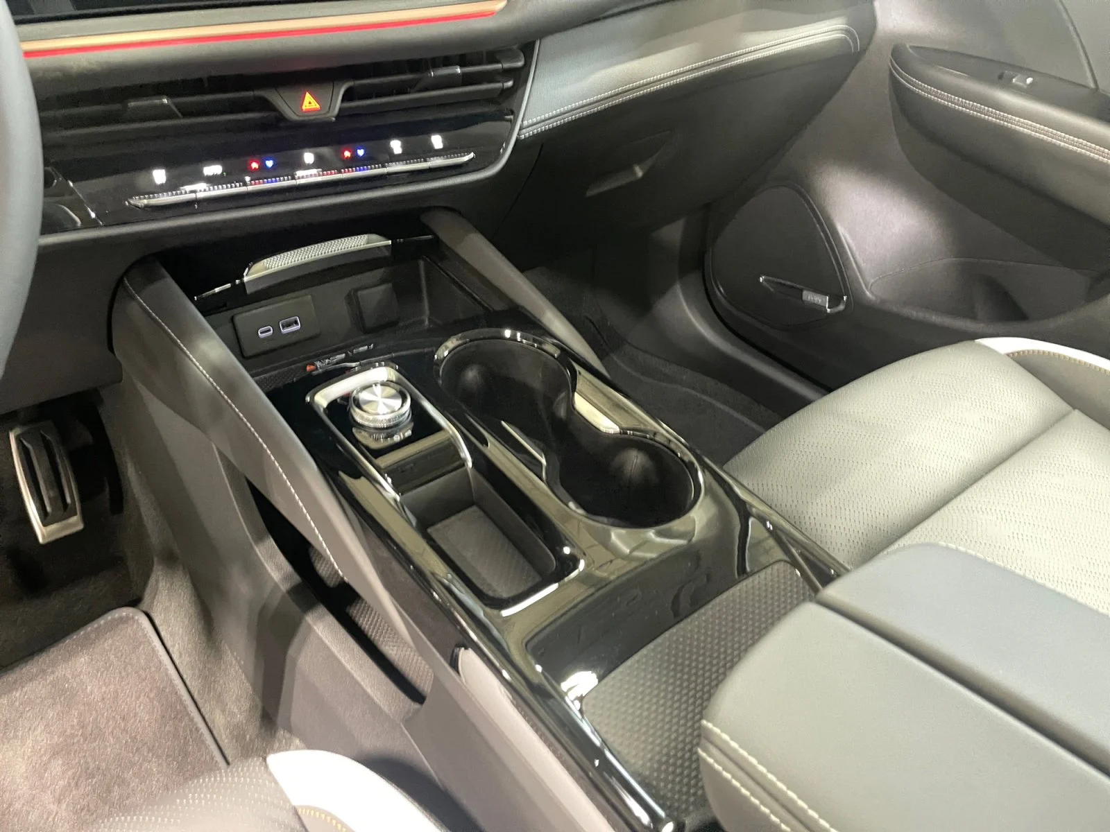 New 2026 Iridescent White Tricoat Buick Sport Touring AWD image 14
