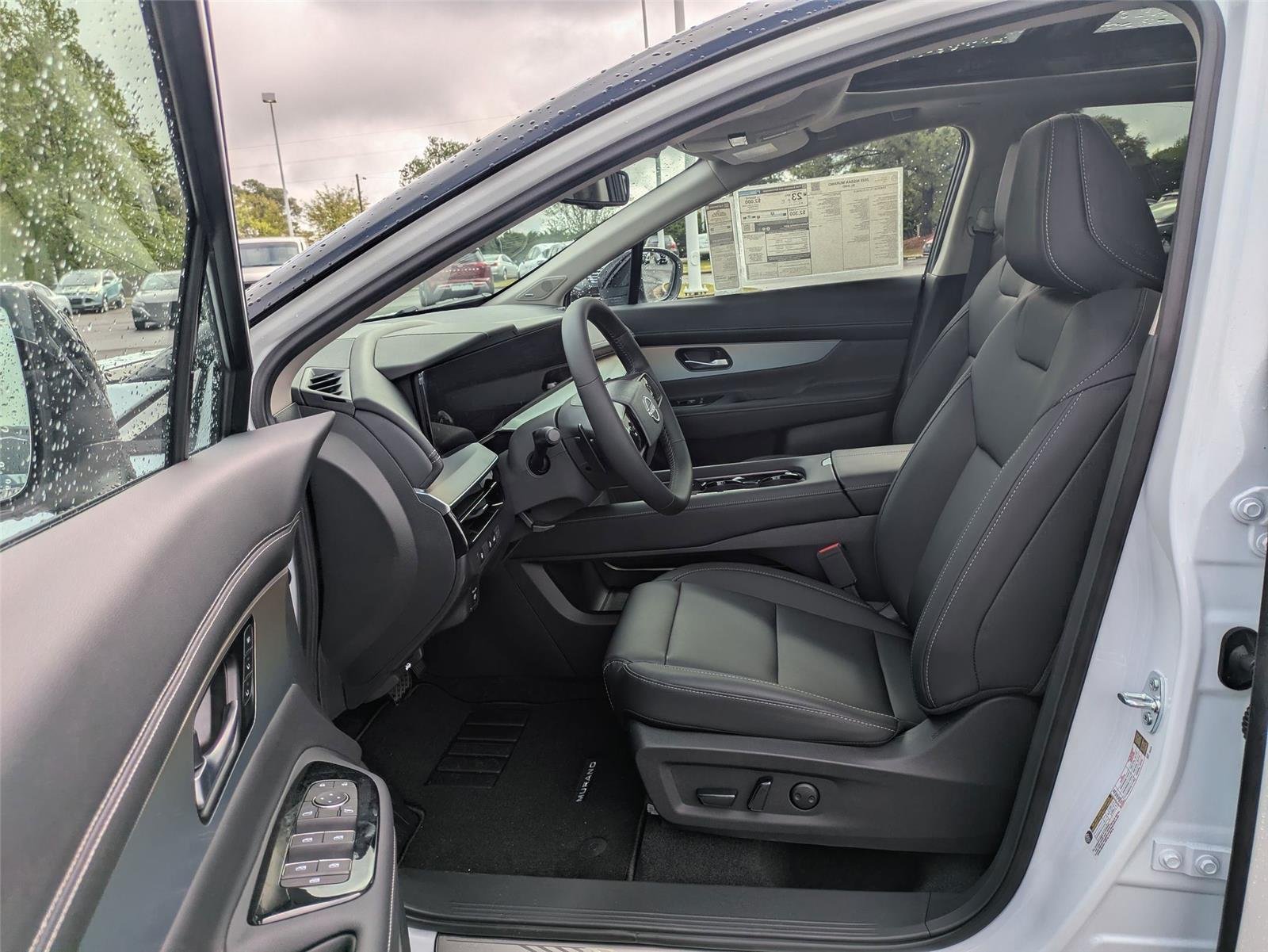 2025 Nissan Murano SL - Photo 14