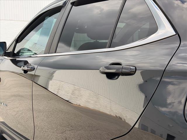 Used 2021 Mosaic Black Metallic Chevrolet LT image 18