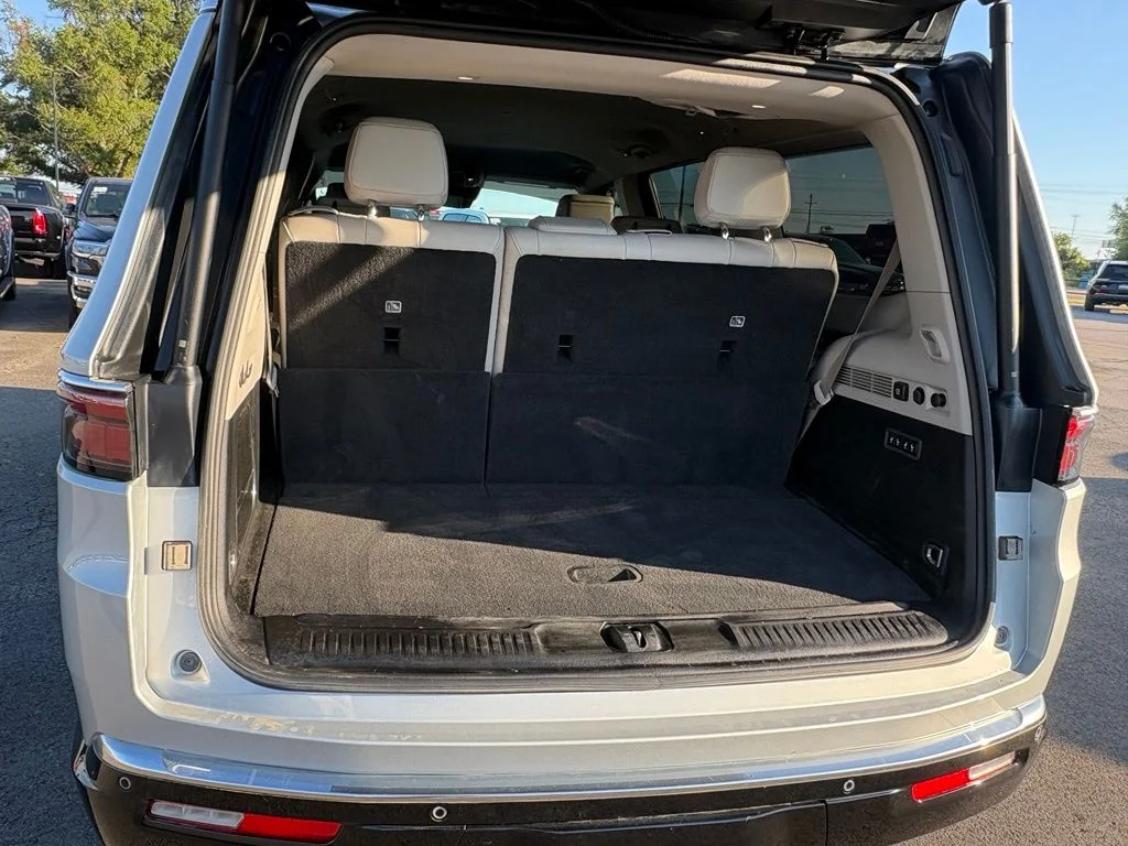 Used 2023 Silver Jeep Series II image 7