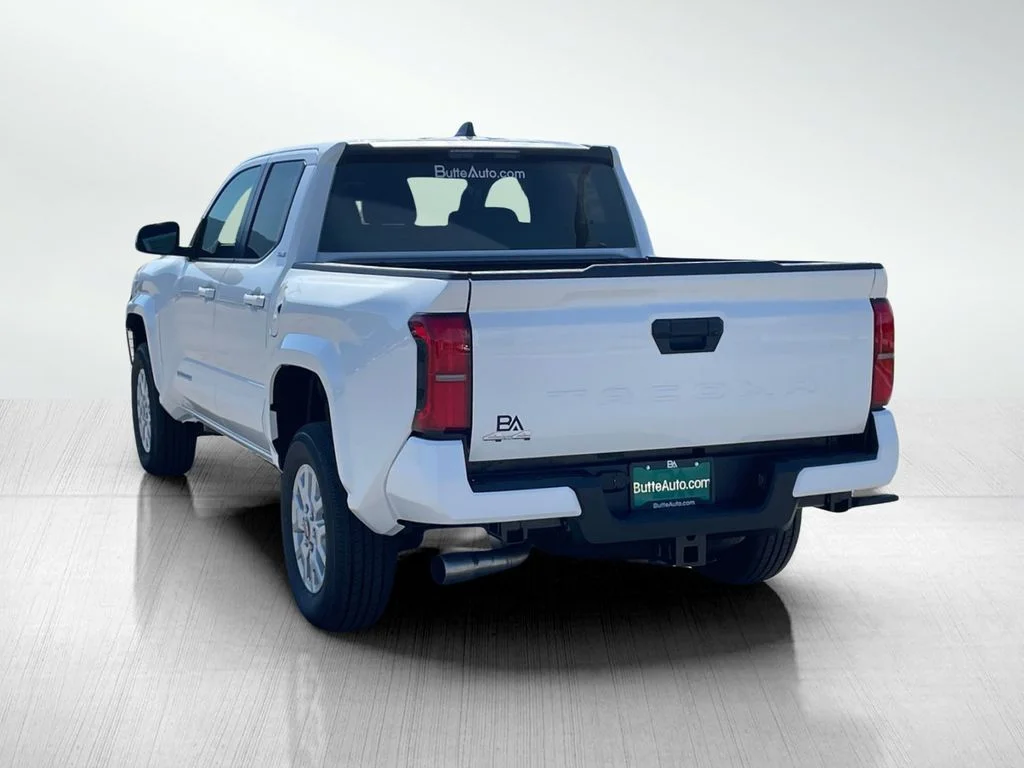 New 2026 Ice Cap Toyota SR5 image 5