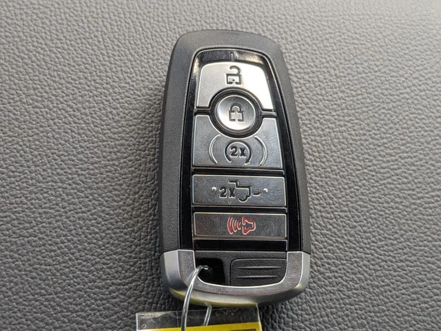 New 2026 Carbonized Gray Metallic Ford Lariat® image 35