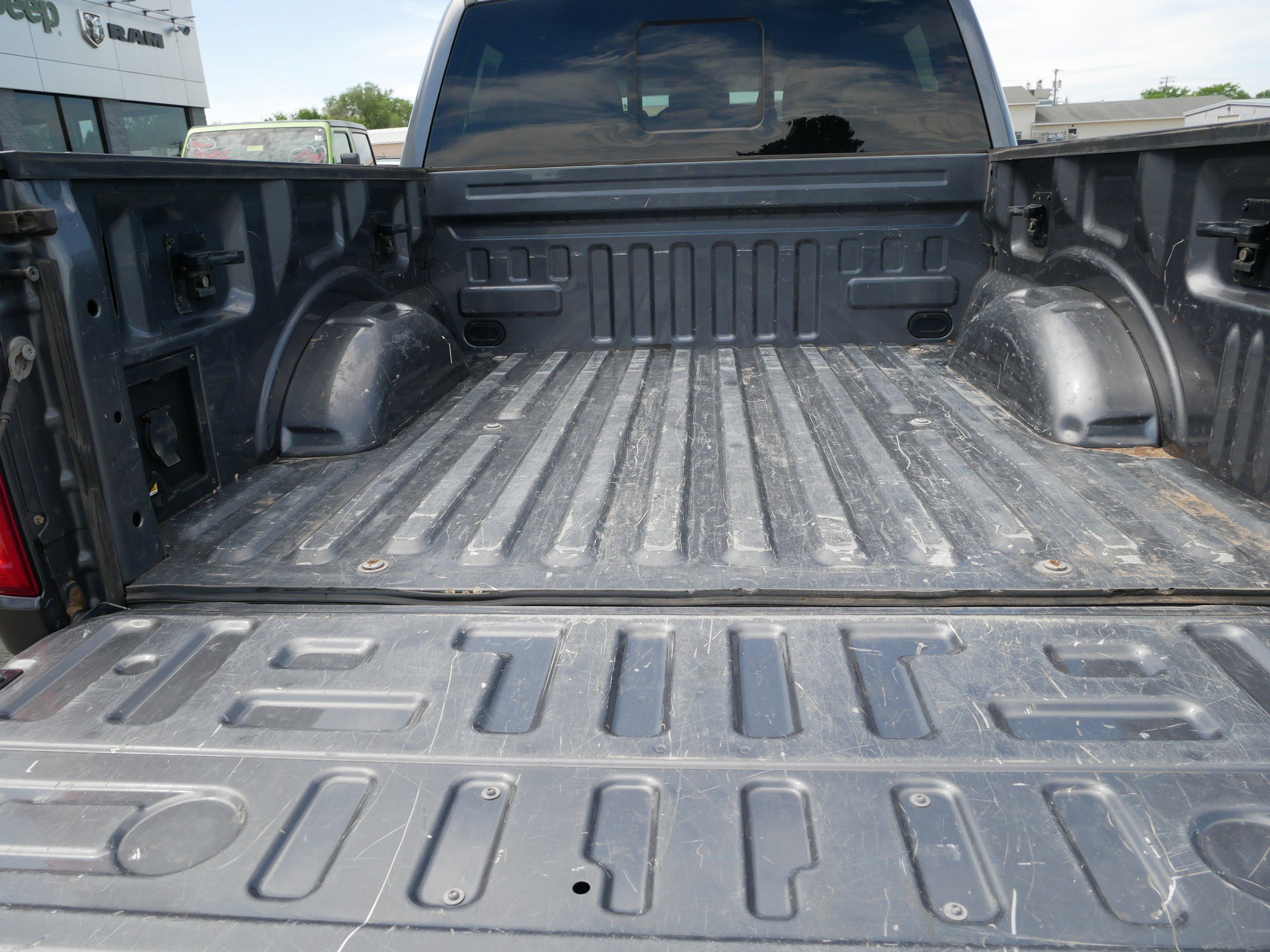 Used 2022 Gray Ford XLT image 10