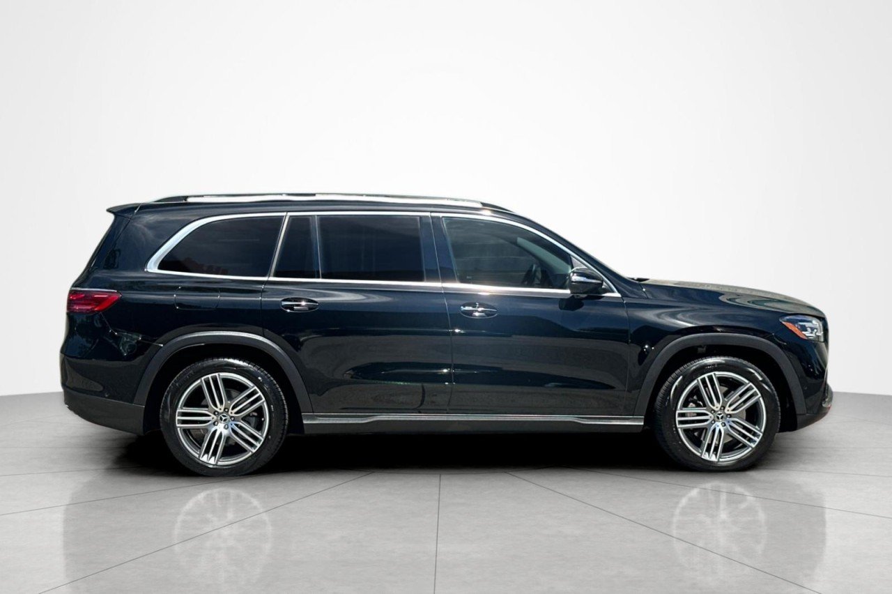 Used 2026 Black Mercedes-Benz GLS 450 image 6