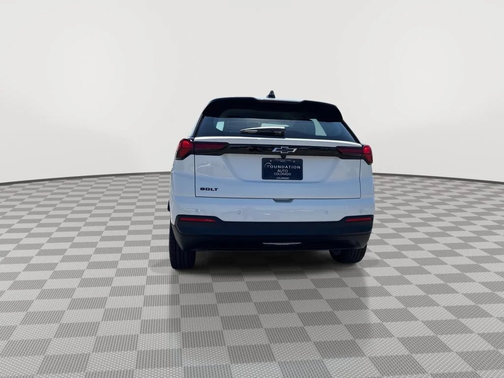 New 2027 Summit White Chevrolet LT image 8