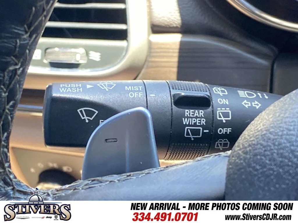 Used 2017 Gray Jeep Overland image 33