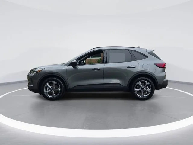 Used 2025 Gray Ford ST-Line image 5