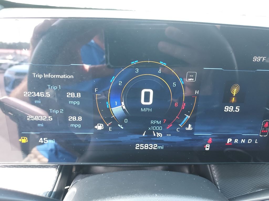 Used 2025 Green Chevrolet LT image 18