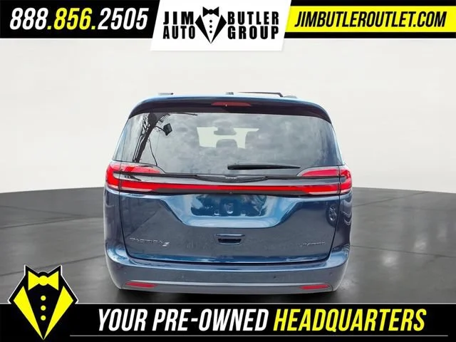 Used 2025 Blue Chrysler Limited image 16