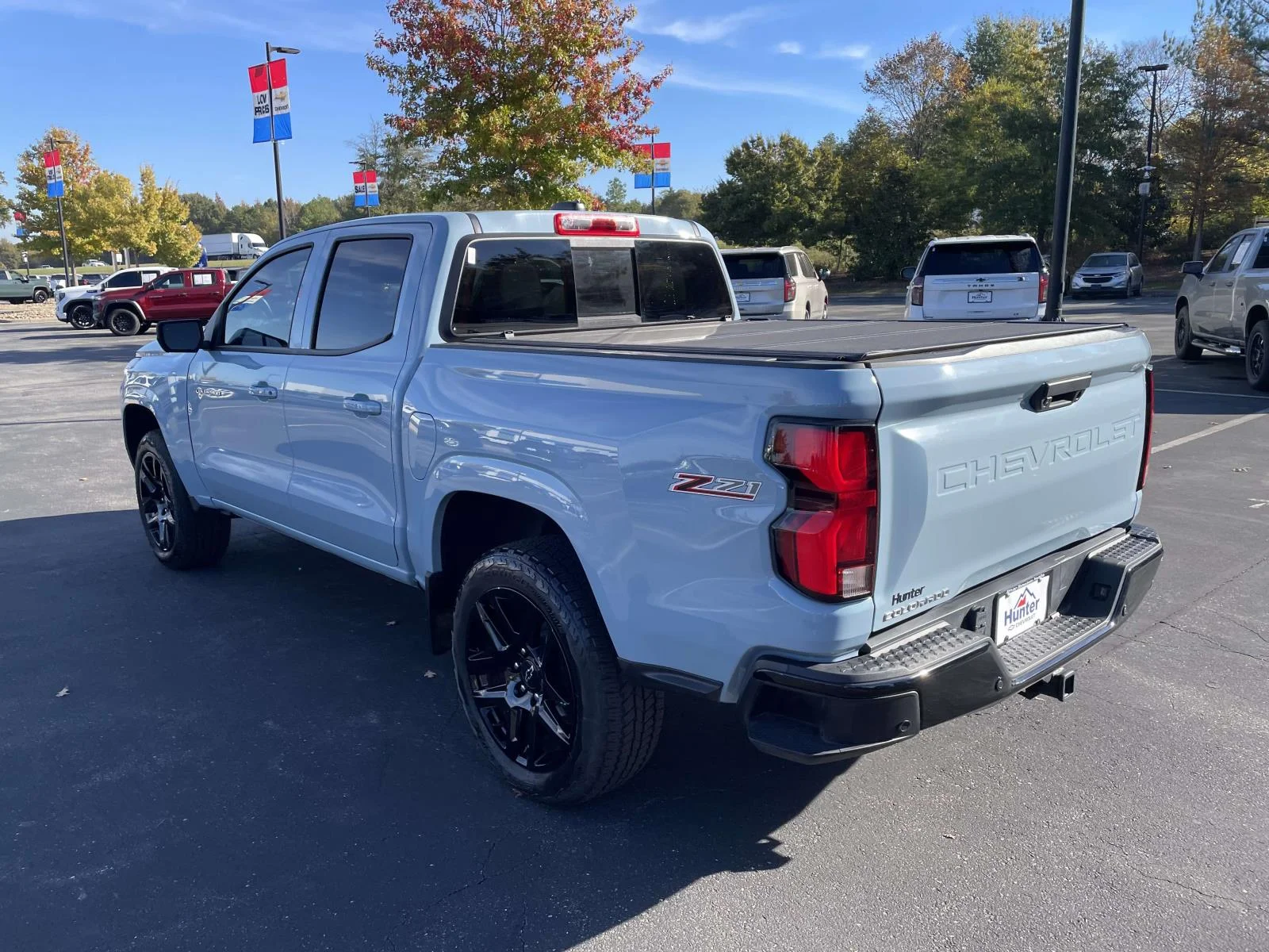Certified Used 2025 Snowdrift Metallic Chevrolet Z71 image 4