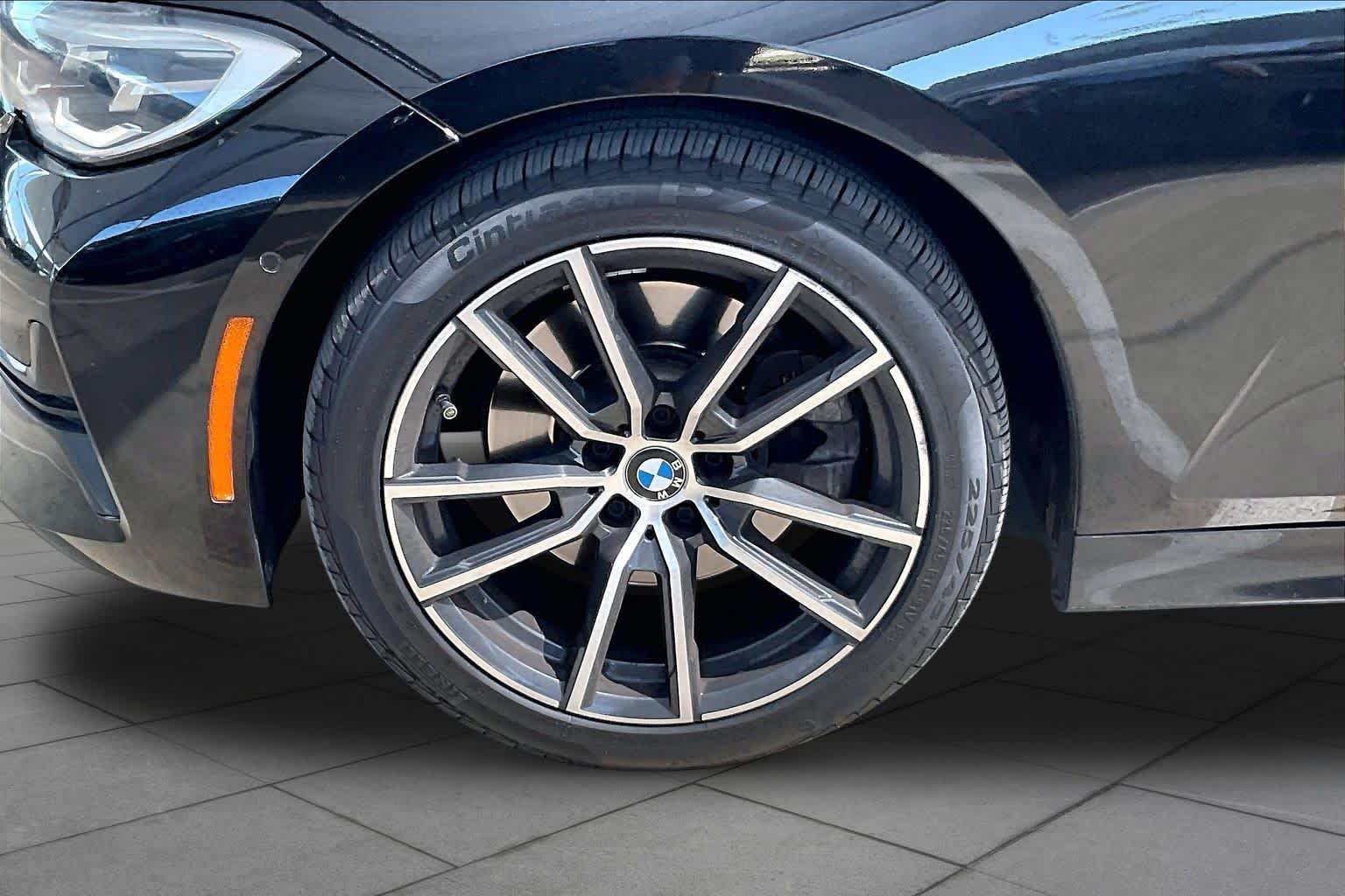 Used 2020 Jet Black BMW 330i image 10