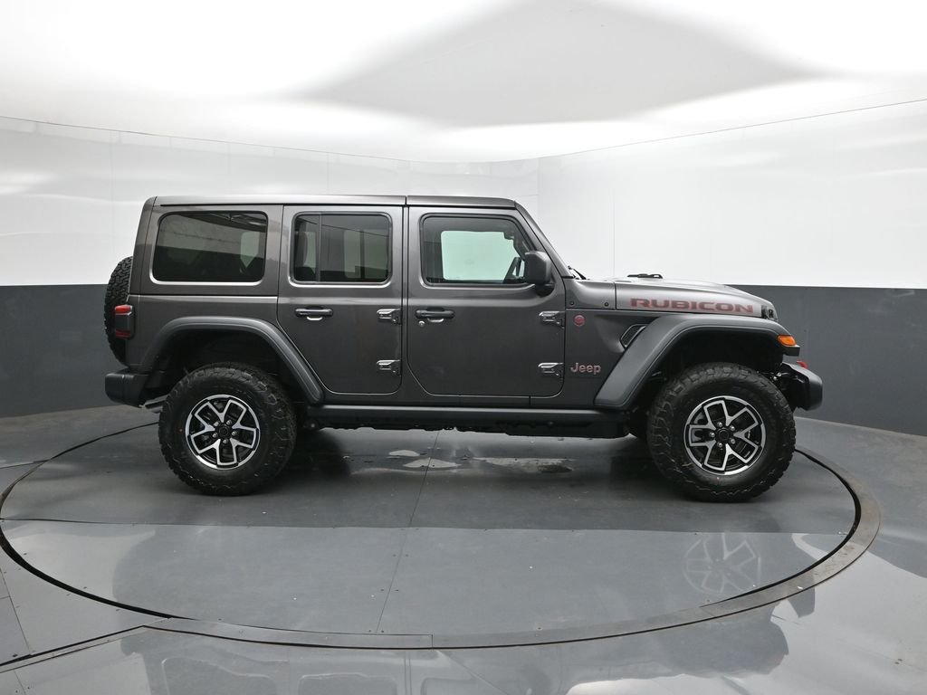 New 2026 Granite Crystal Metallic Clear-Coat Exterior Paint Jeep Rubicon image 15