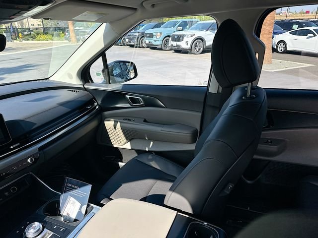 New 2026 Aurora Black Pearl Kia LXS image 24