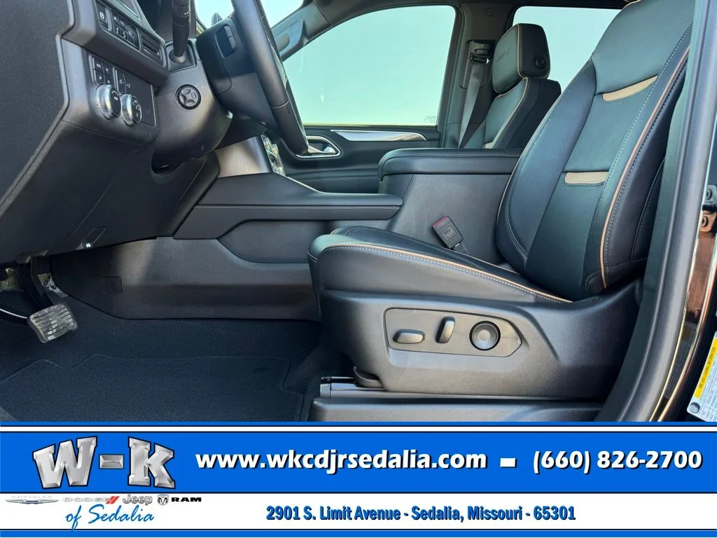 Used 2024 Black GMC AT4 image 11