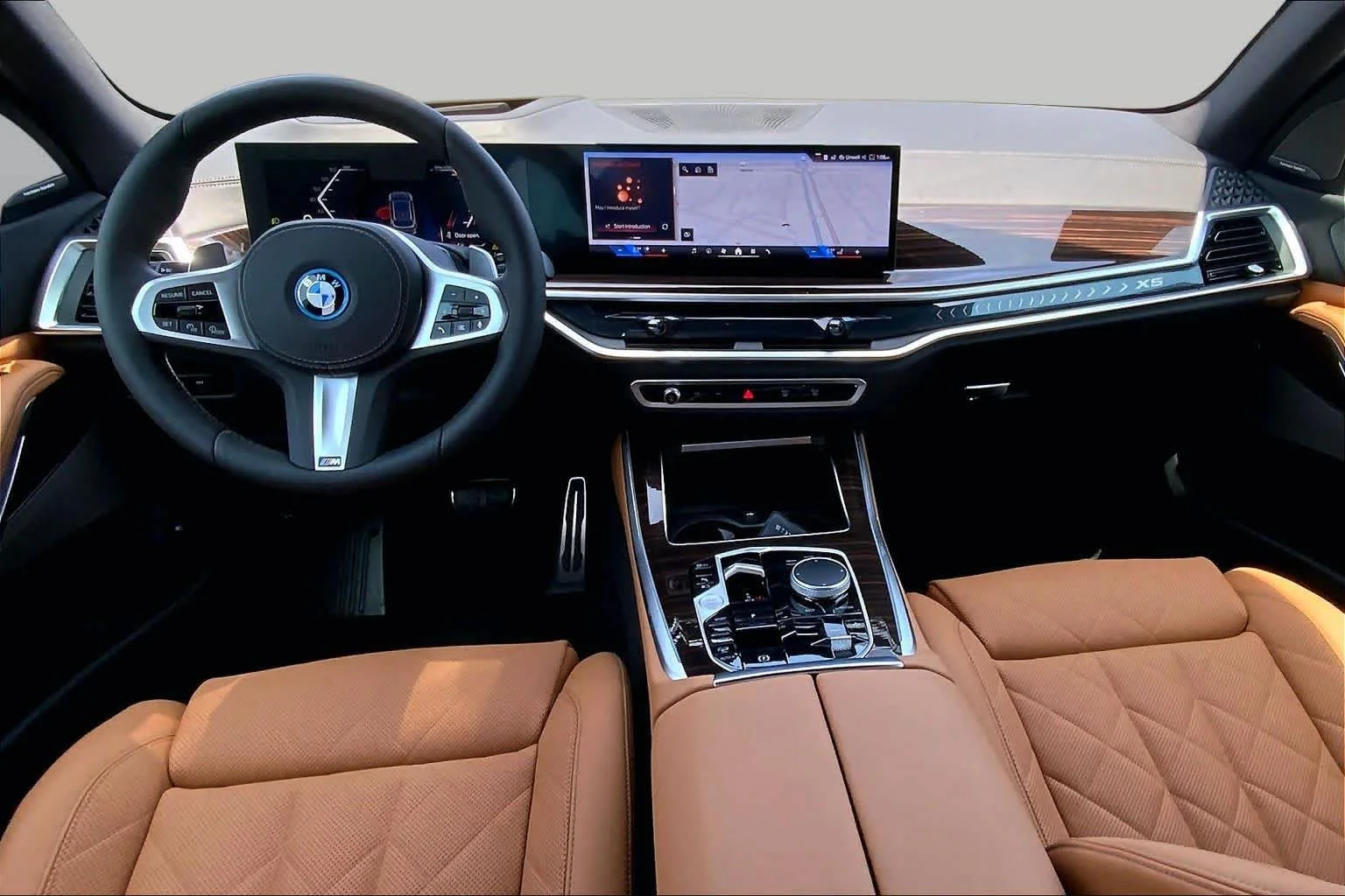 New 2026 Skyscraper Grey Metallic BMW xDrive50e image 5