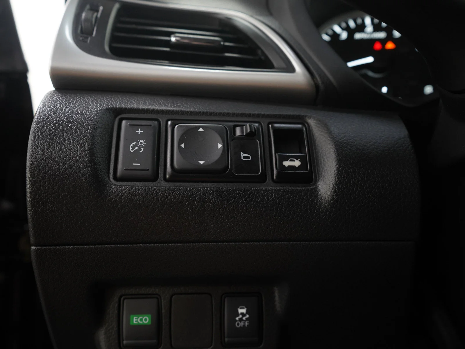 Used 2019 Super Black Nissan SV image 23