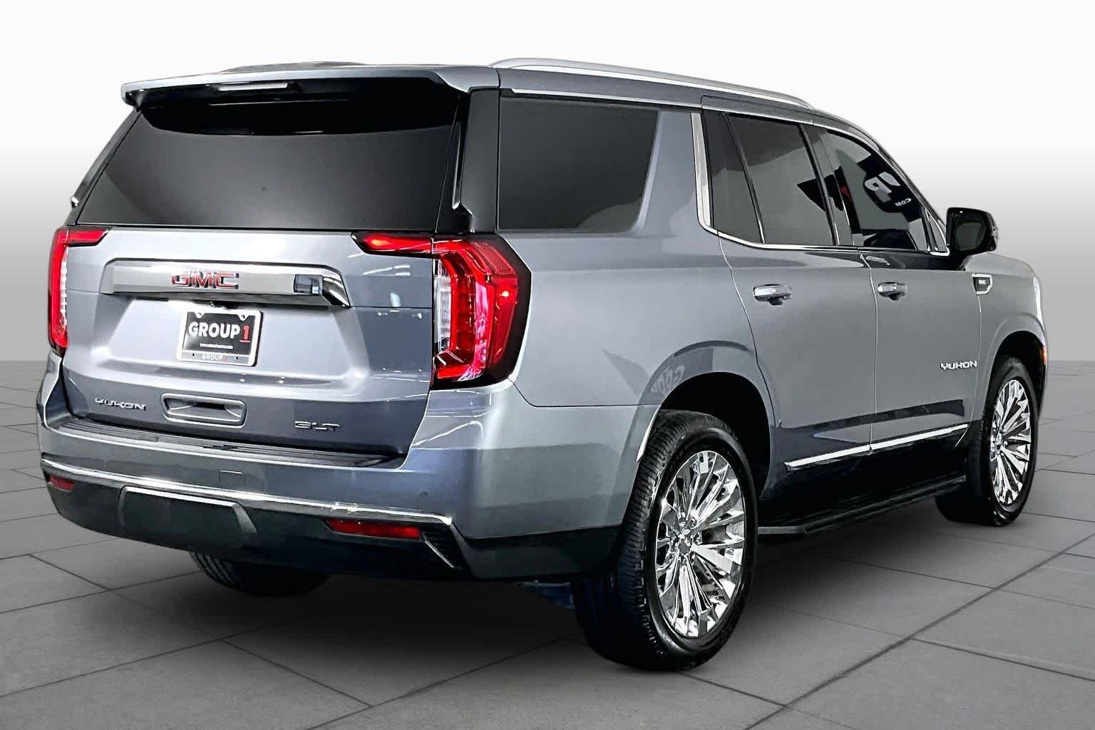 Used 2022 Satin Steel Metallic GMC SLT image 12