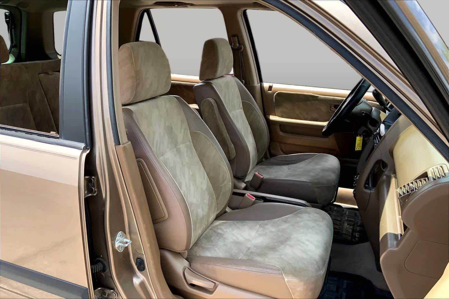 Used 2004 Satin Silver Metallic Honda EX image 7