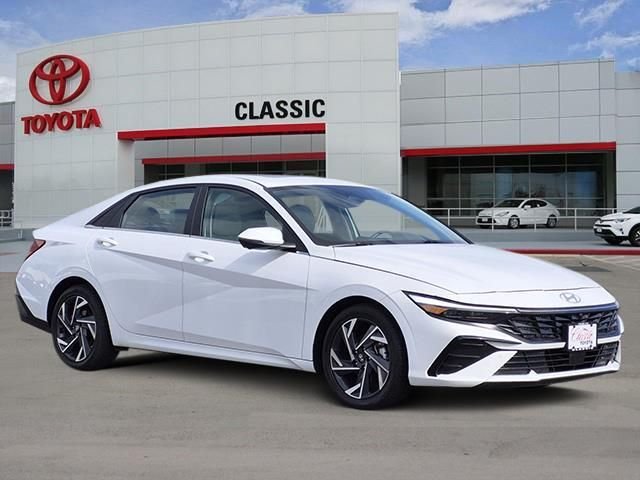 2024 Hyundai Elantra Limited