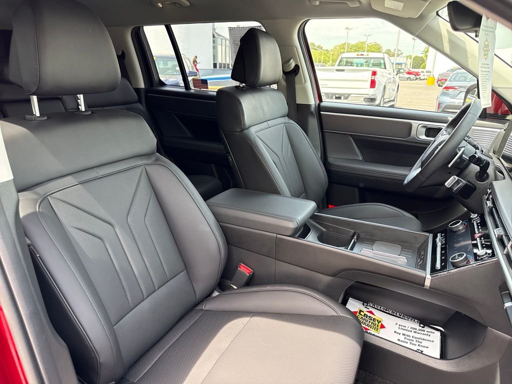 Used 2025 Red Hyundai SEL image 26