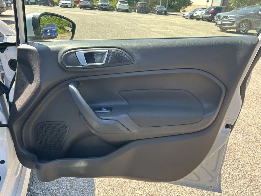 Used 2019 White Ford ST image 25