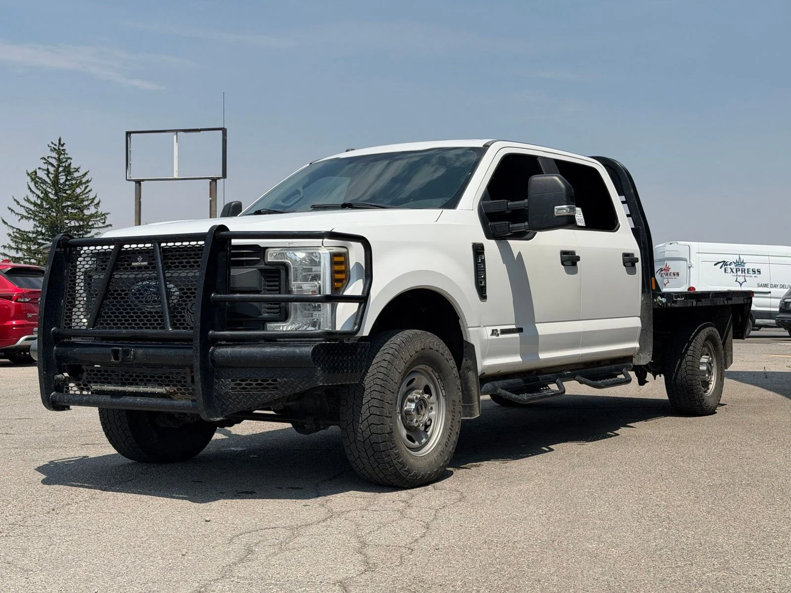 Used 2019 White Ford XL image 6