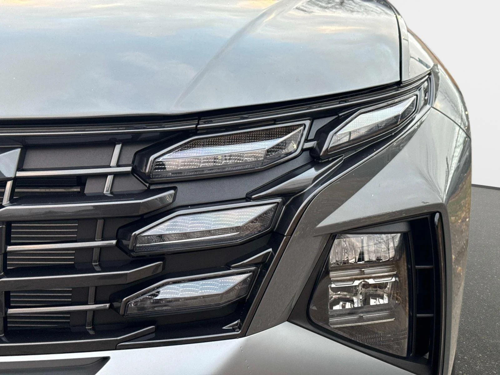 New 2026 Hampton Gray Hyundai SEL image 10