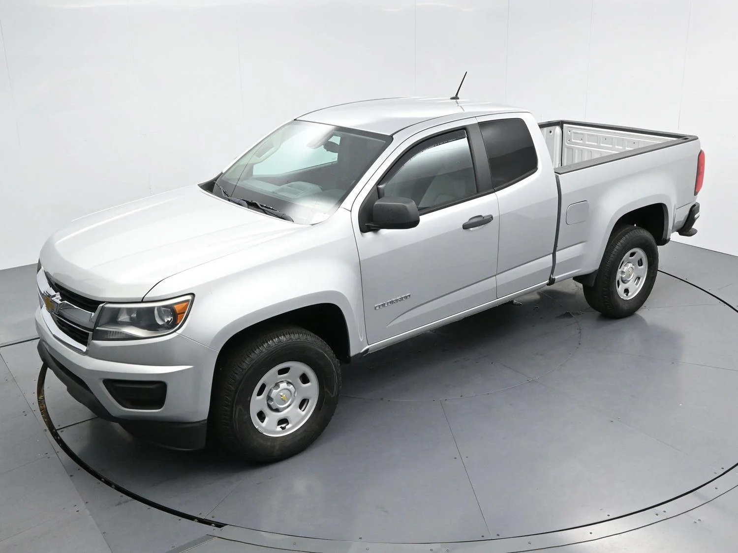 Used 2019 SILVER ICE METALLIC Chevrolet 2WD Work Truck image 33
