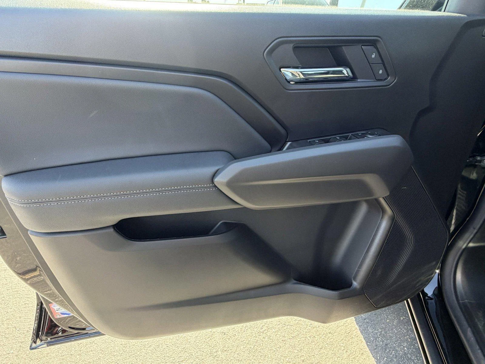 New 2026 Onyx Black GMC Elevation image 16