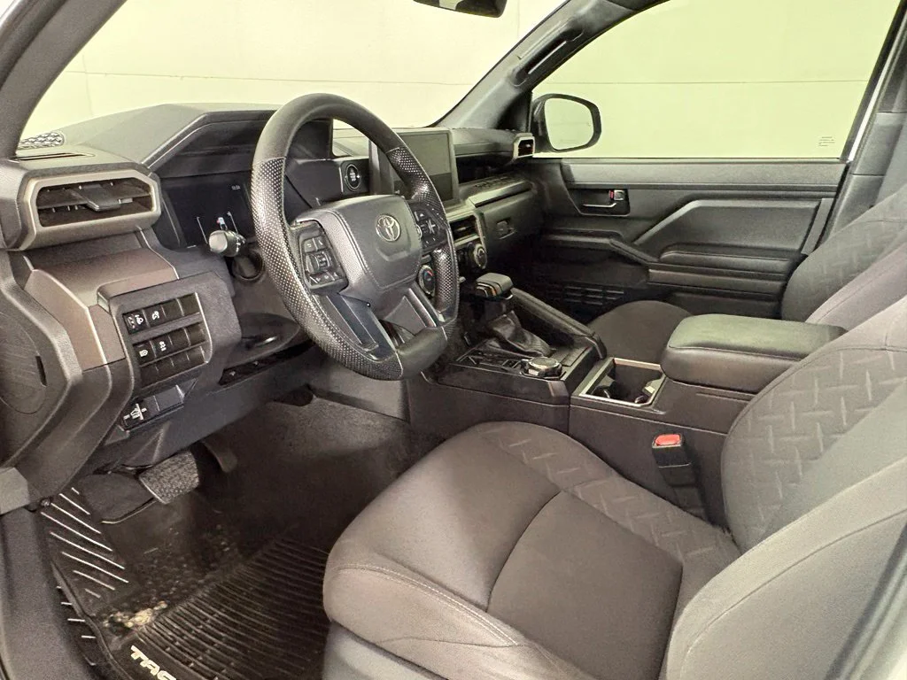 Used 2024 White Toyota SR5 image 21