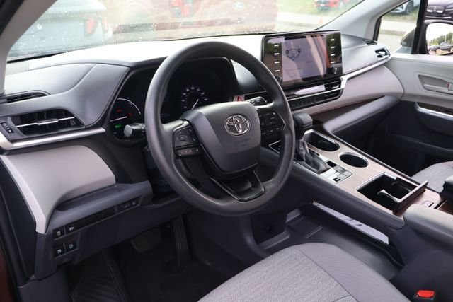 Used 2022 Brown Toyota LE image 12