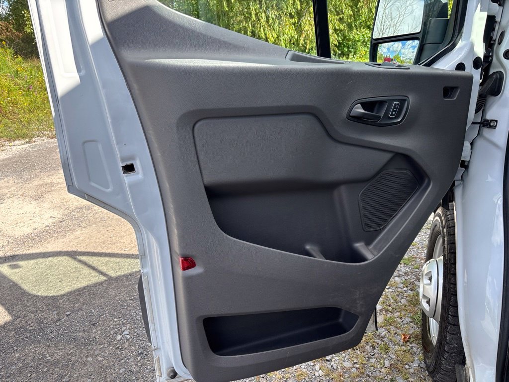 Used 2025 White Ford Base image 10