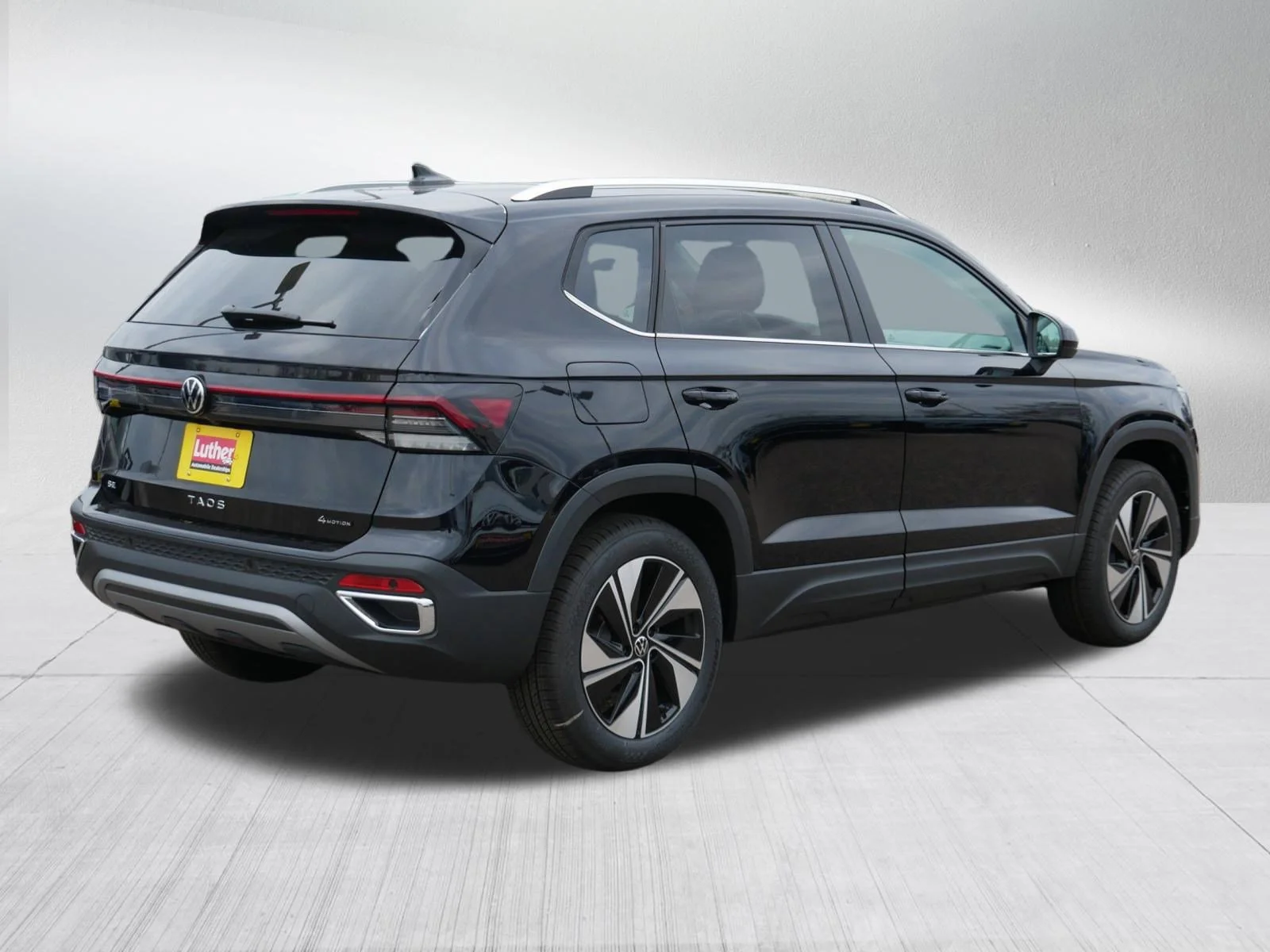 New 2026 Deep Black Pearl Volkswagen SE image 3