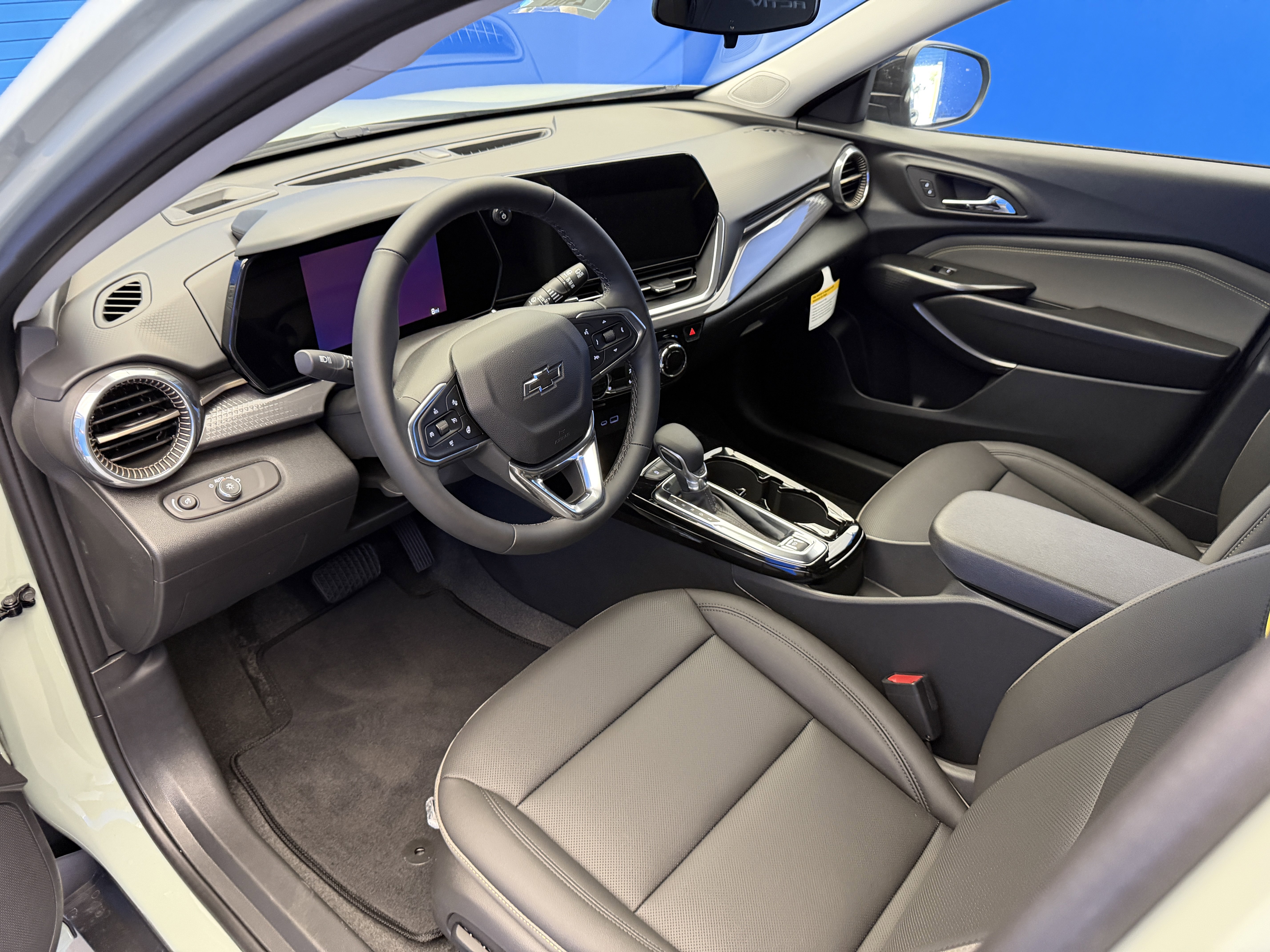 2026 Chevrolet Trax Activ - Photo 11