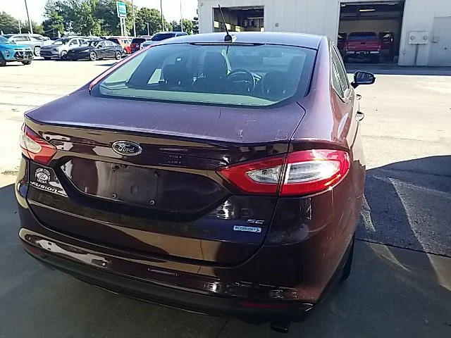 Used 2013 Red Ford SE image 19