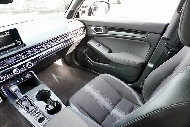 Used 2025 Silver Honda Sport image 19