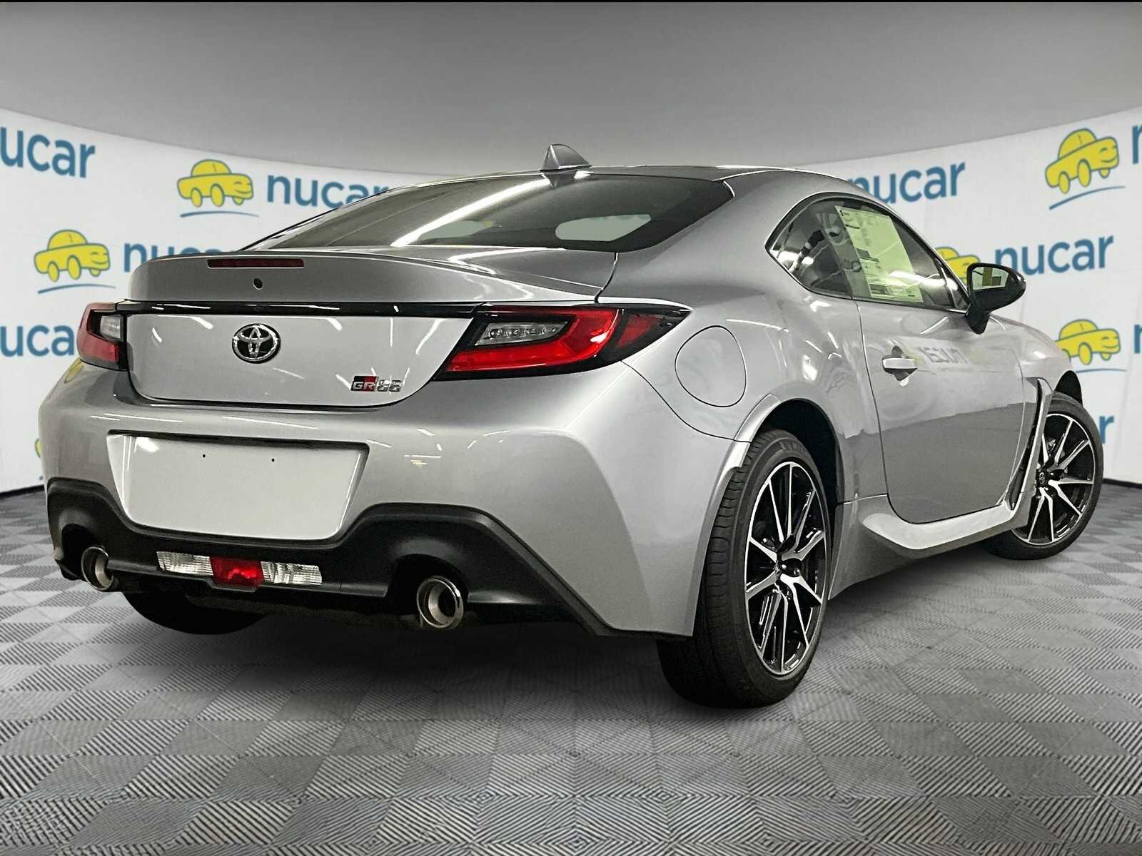 2025 Toyota GR86 Base - Photo 7