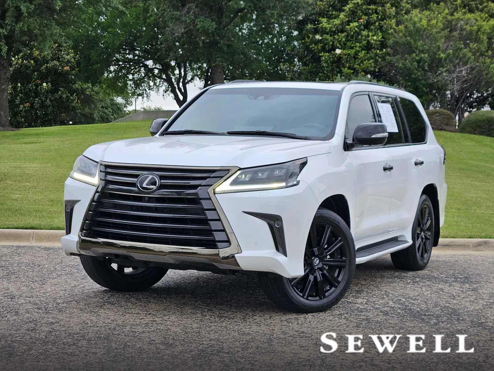 2021 Lexus LX 600 570 THREE-ROW's photo