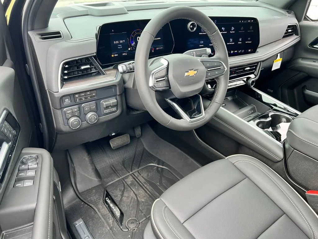 2026 Chevrolet Suburban Premier - Photo 7