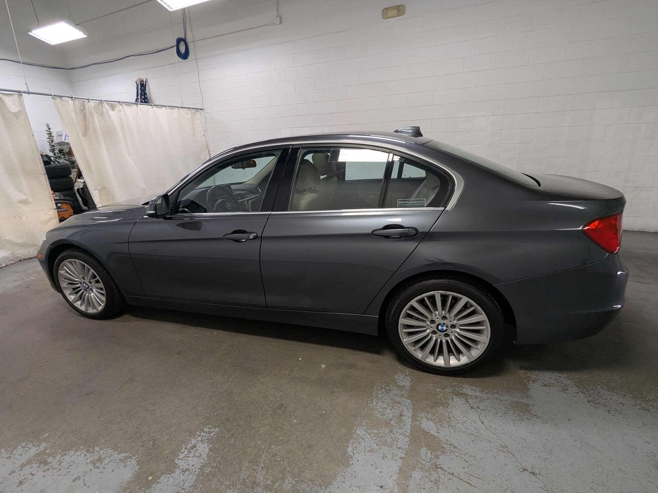 Used 2015 Mineral Grey Metallic BMW 328i xDrive image 8