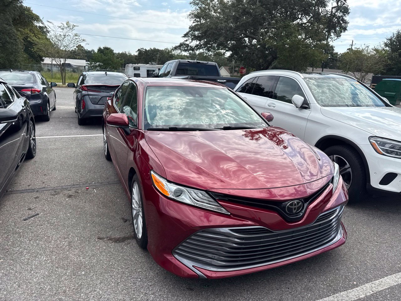 Used 2019 Red Toyota XLE image 3