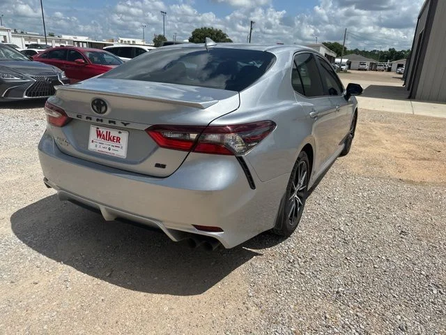 Used 2021 Silver Toyota SE image 13