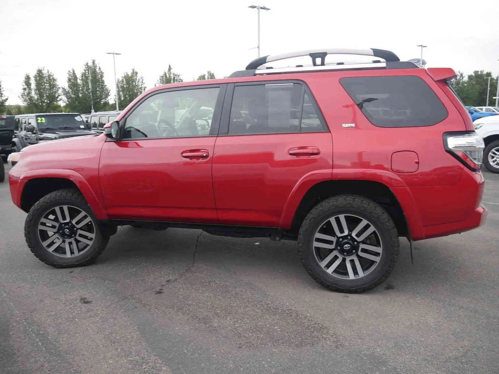 Used 2020 Red Toyota SR5 image 19