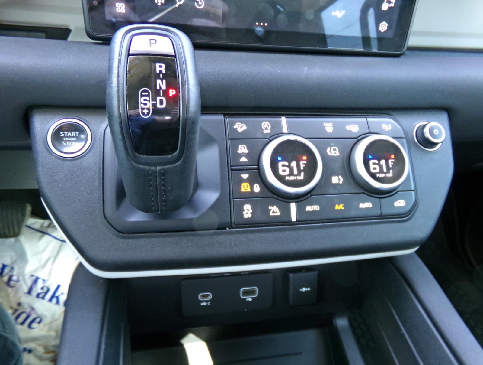 2020 Land Rover Defender SE - Photo 10