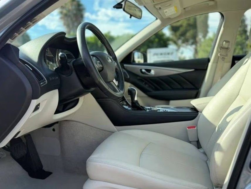 Used 2014 Gray INFINITI Premium image 15