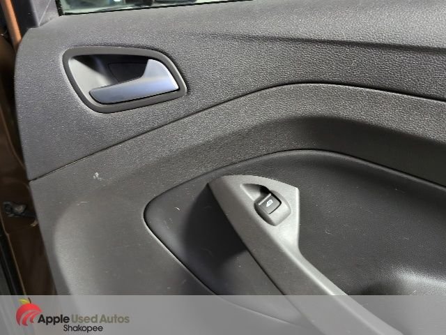 Used 2017 Red Ford SE image 37