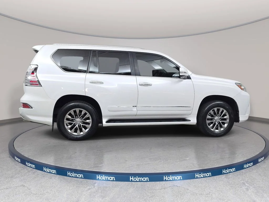 Used 2019 White Lexus 460 Luxury image 5